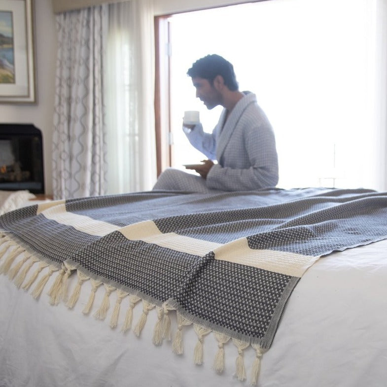 Cross Hatch Warm Woven Blankets
