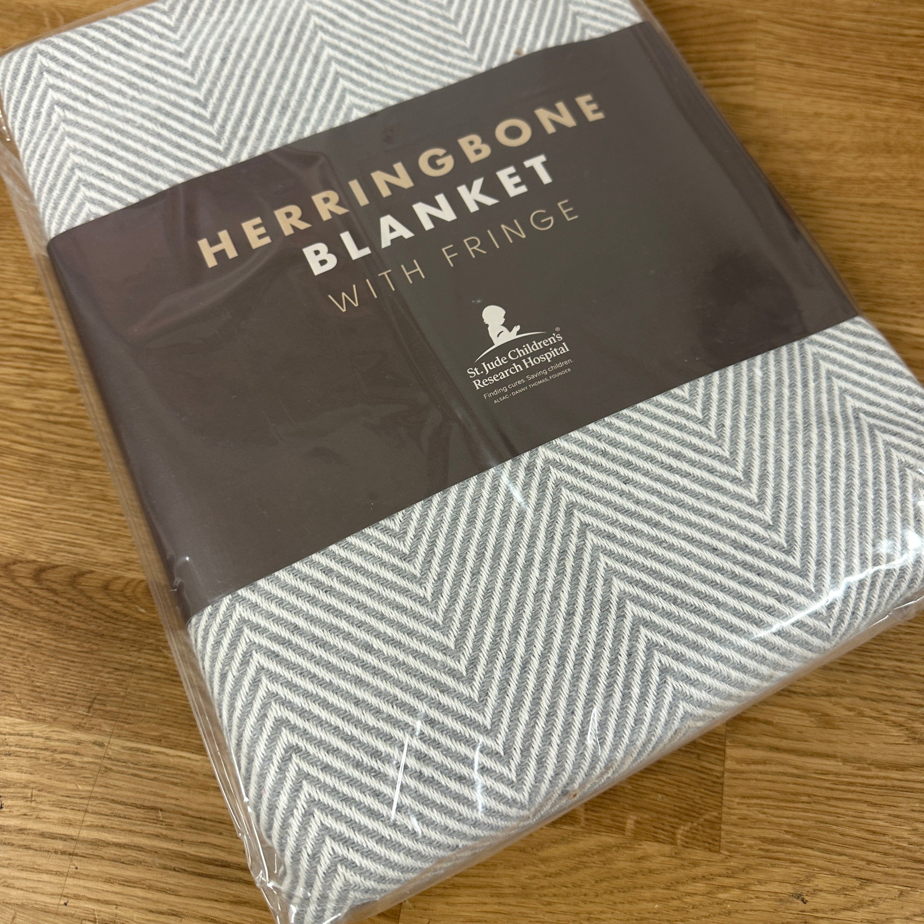Herringbone Throw Blanket - RT768
