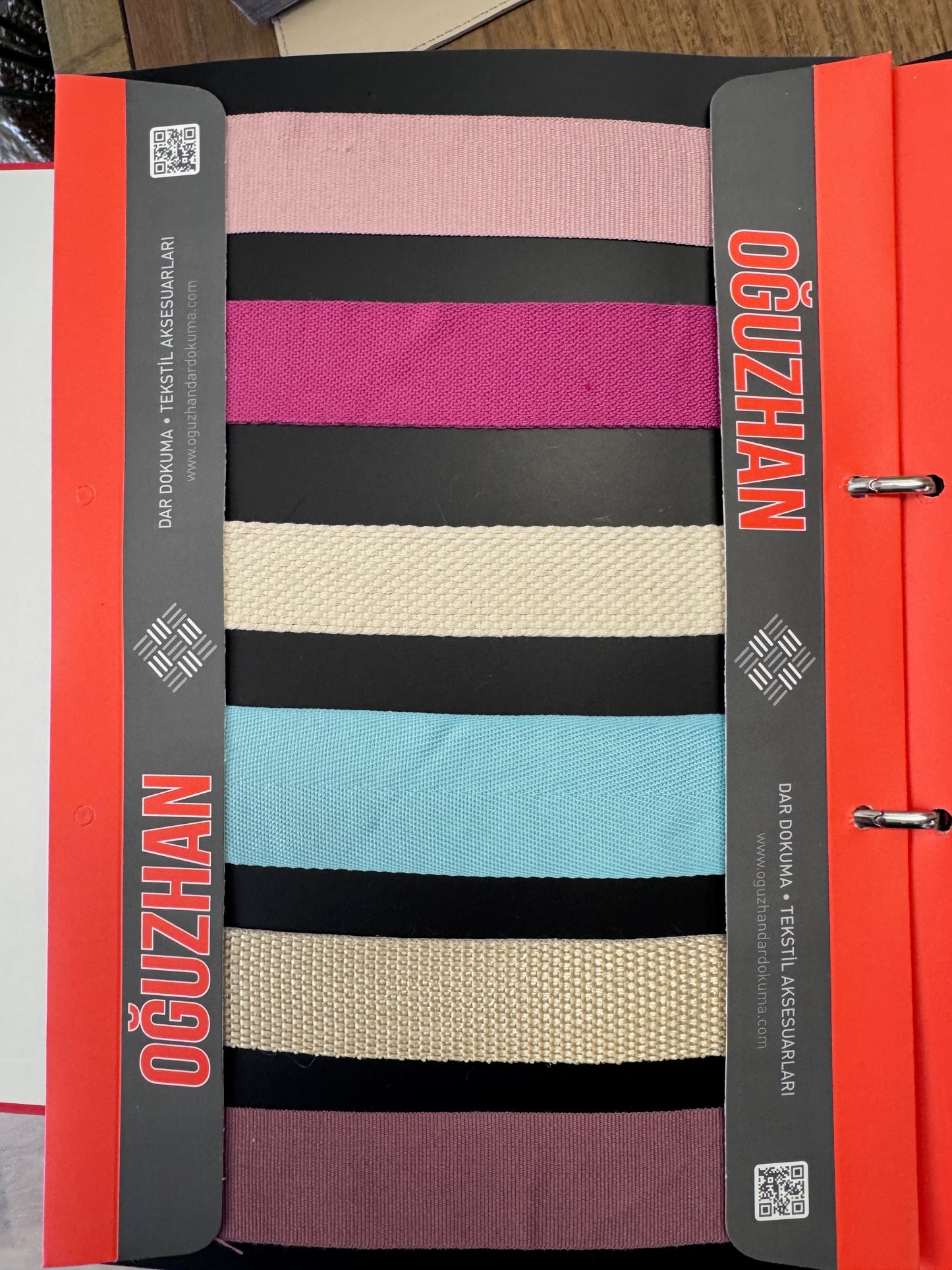 Carry Straps Leather Canvas and Poly-Nylon for Turkish Towels and Blankets RT881