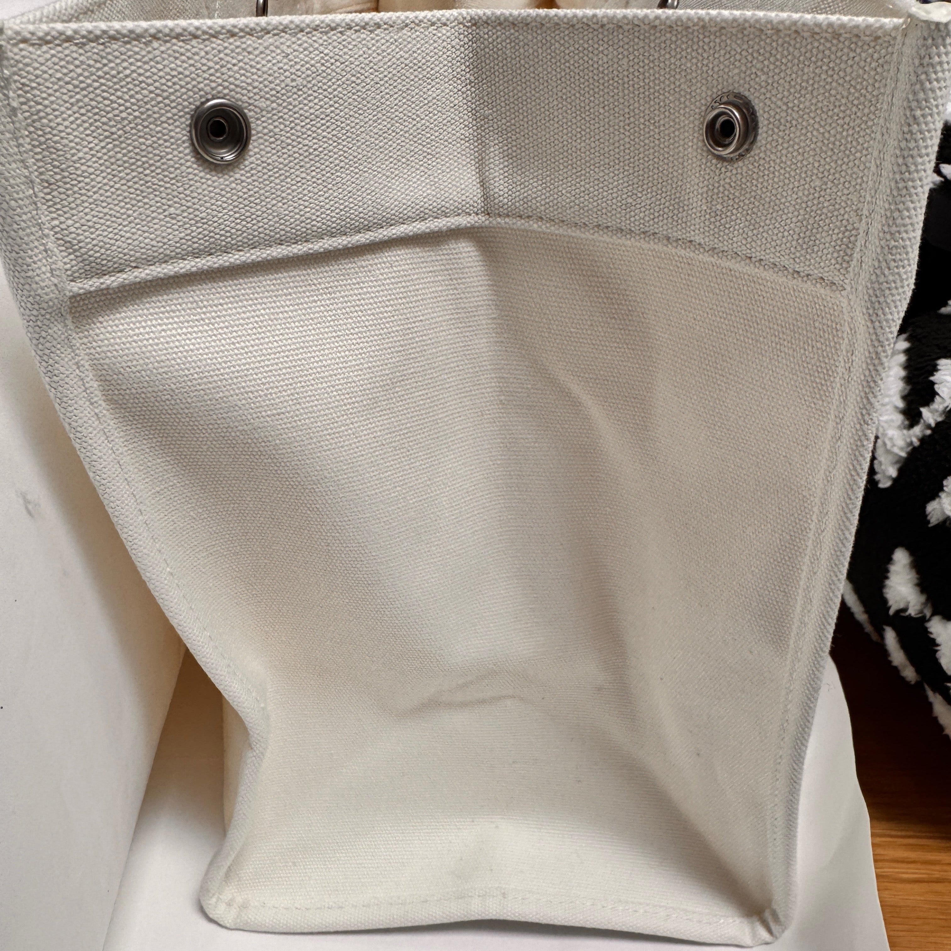 The Ritz Land Roving Tote Bag  - RT866