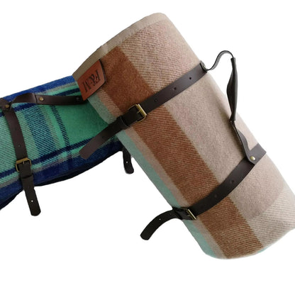 Woolly Bully Throw - RT808