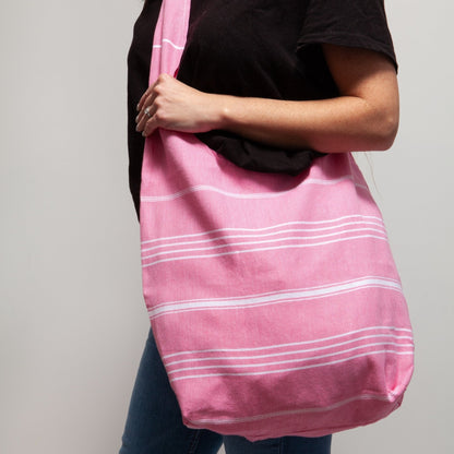 Essential  Messenger Bag